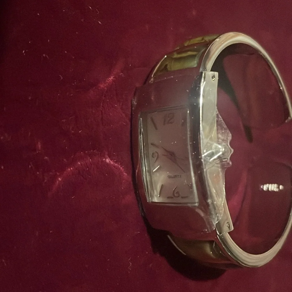 Silver Tone Quartz Watch Rectangular Green Bangle Cuff Womens Jewelry‎